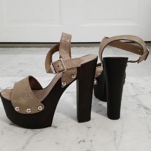 "SOLD" Divine Follie Platform Sandals 37